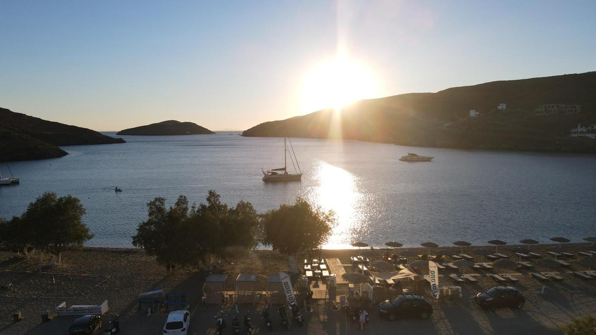 Theis Seafront Retreat - Loutra Seaview Bliss Loutra (Kythnos) Luaran gambar